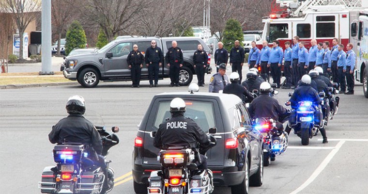 Officers gathered at memorial procession for Correctional Officer Jeremy Hall